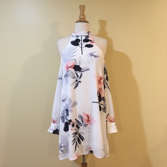 💥 CLEARANCE Cold Shoulder Tie Back Mock Halter White Floral Dress - Picture 3 of 5
